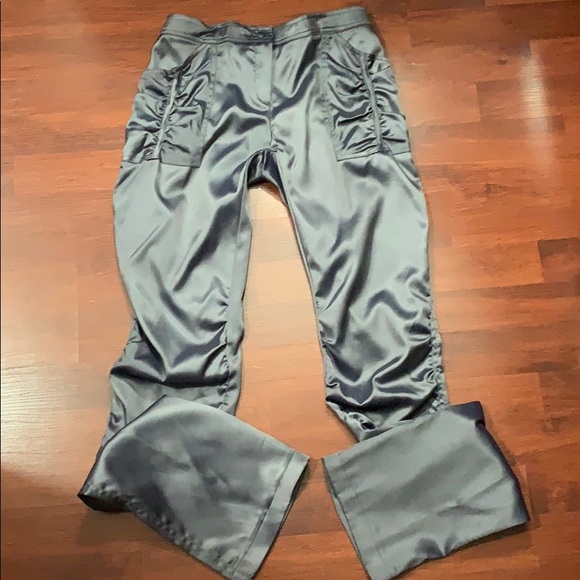 Silver suit - Picture 6 of 6